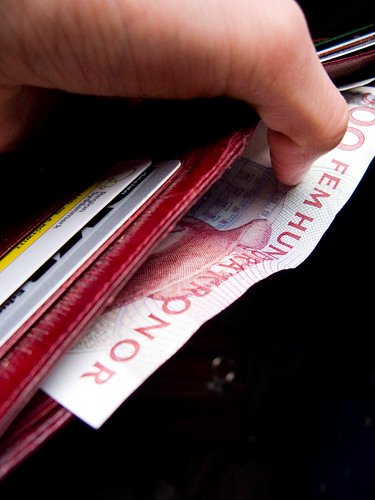Put more holiday money in your wallet or purse by shopping around for the best deal