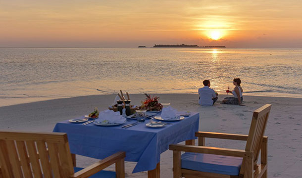 Maafushivaru Maldives couple